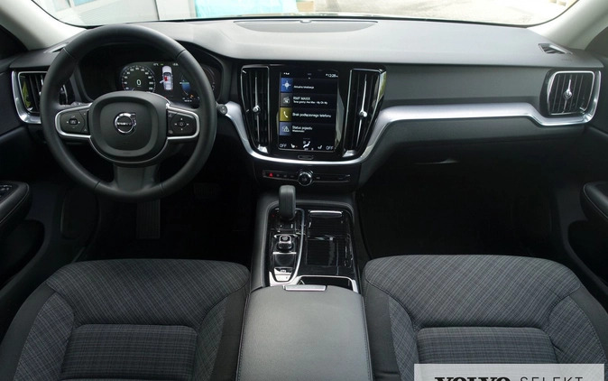 Volvo V60 cena 159900 przebieg: 84000, rok produkcji 2022 z Rumia małe 529
